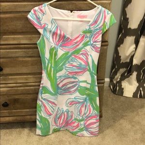 Lilly Pulitzer V-neck tulip print dress